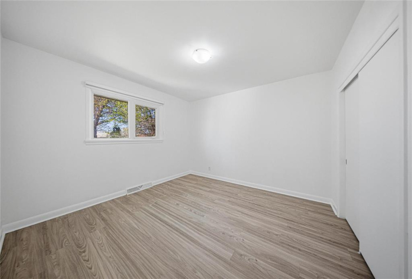 899 Consol, 4 Bedrooms Bedrooms, 9 Rooms Rooms,2 BathroomsBathrooms,Residential,For Sale,Consol