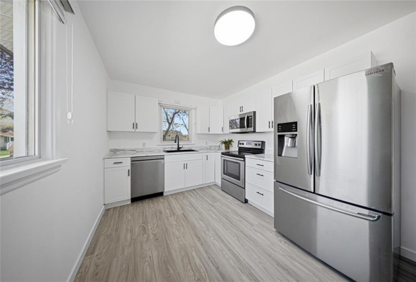 899 Consol, 4 Bedrooms Bedrooms, 9 Rooms Rooms,2 BathroomsBathrooms,Residential,For Sale,Consol
