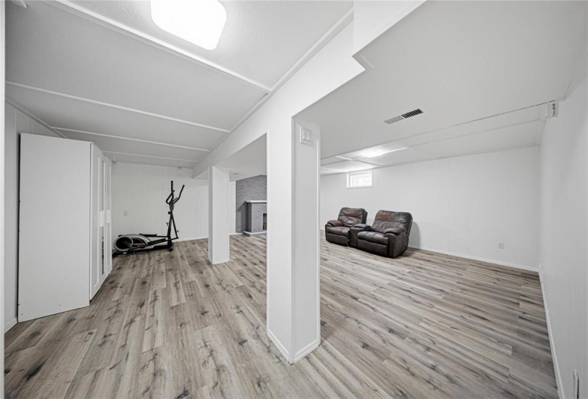 899 Consol, 4 Bedrooms Bedrooms, 9 Rooms Rooms,2 BathroomsBathrooms,Residential,For Sale,Consol