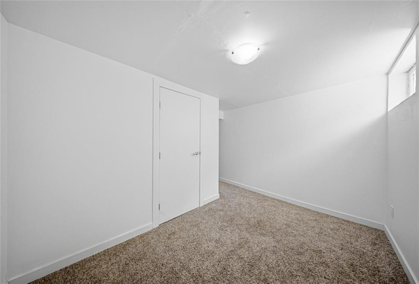 899 Consol, 4 Bedrooms Bedrooms, 9 Rooms Rooms,2 BathroomsBathrooms,Residential,For Sale,Consol