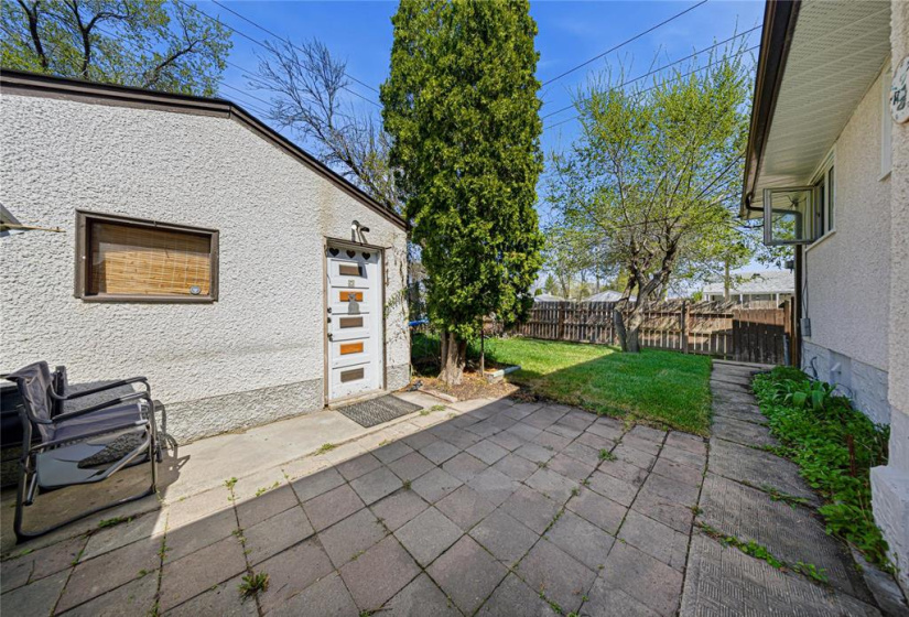 899 Consol, 4 Bedrooms Bedrooms, 9 Rooms Rooms,2 BathroomsBathrooms,Residential,For Sale,Consol
