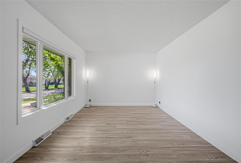 899 Consol, 4 Bedrooms Bedrooms, 9 Rooms Rooms,2 BathroomsBathrooms,Residential,For Sale,Consol