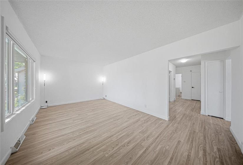 899 Consol, 4 Bedrooms Bedrooms, 9 Rooms Rooms,2 BathroomsBathrooms,Residential,For Sale,Consol