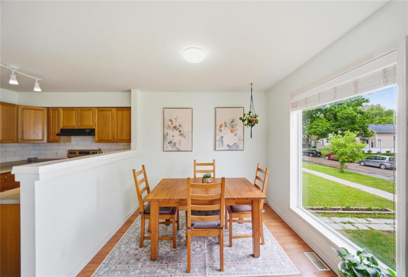 72 Regal, 4 Bedrooms Bedrooms, 13 Rooms Rooms,3 BathroomsBathrooms,Residential,For Sale,Regal