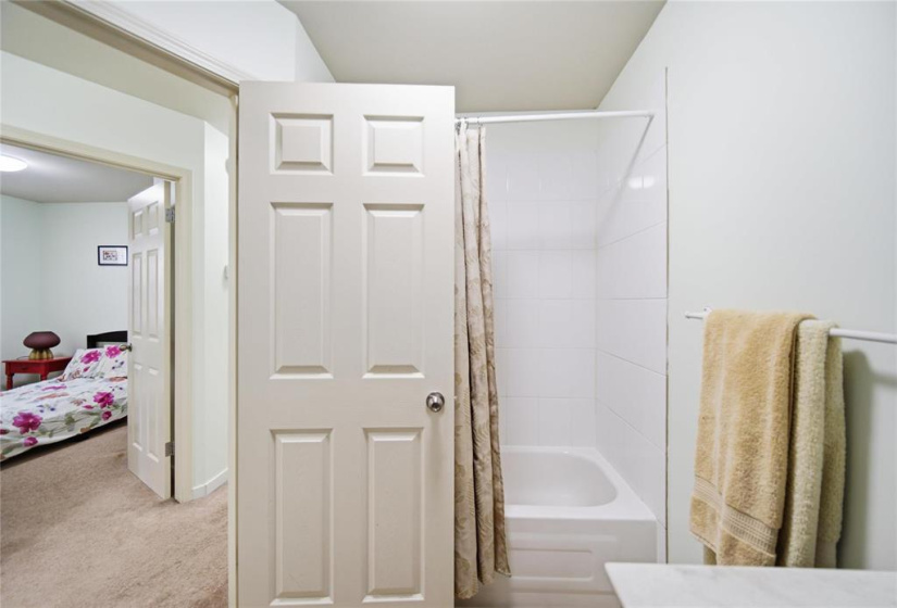 72 Regal, 4 Bedrooms Bedrooms, 13 Rooms Rooms,3 BathroomsBathrooms,Residential,For Sale,Regal