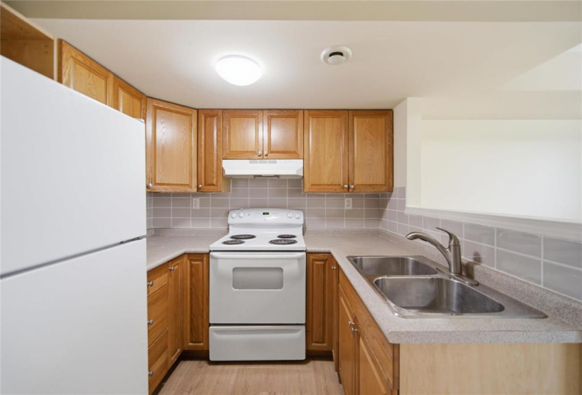 72 Regal, 4 Bedrooms Bedrooms, 13 Rooms Rooms,3 BathroomsBathrooms,Residential,For Sale,Regal