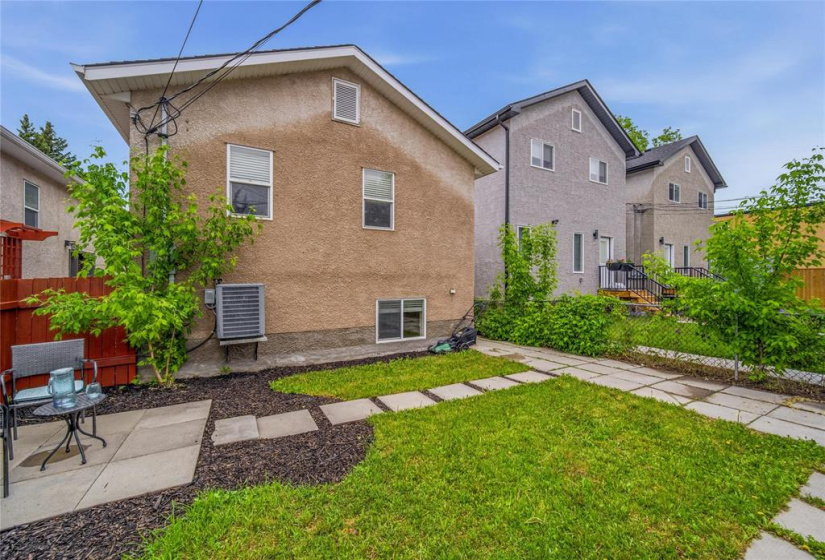 72 Regal, 4 Bedrooms Bedrooms, 13 Rooms Rooms,3 BathroomsBathrooms,Residential,For Sale,Regal