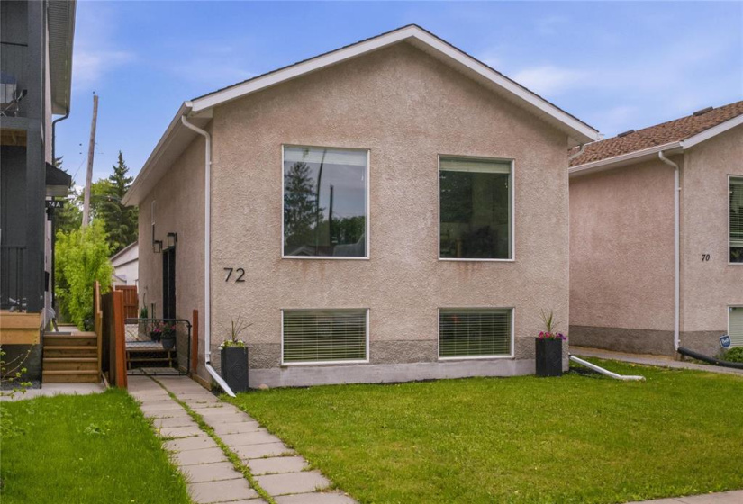 72 Regal, 4 Bedrooms Bedrooms, 13 Rooms Rooms,3 BathroomsBathrooms,Residential,For Sale,Regal