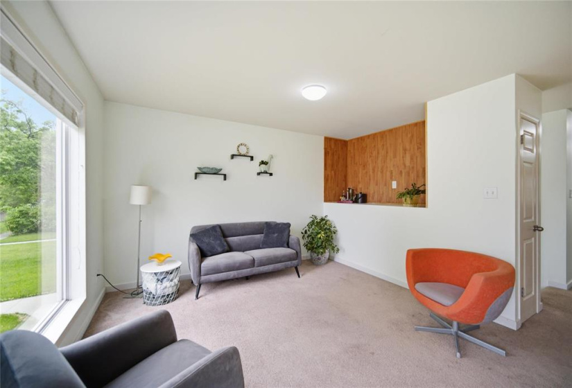 72 Regal, 4 Bedrooms Bedrooms, 13 Rooms Rooms,3 BathroomsBathrooms,Residential,For Sale,Regal