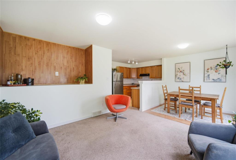 72 Regal, 4 Bedrooms Bedrooms, 13 Rooms Rooms,3 BathroomsBathrooms,Residential,For Sale,Regal