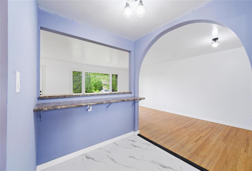685 Helmsdale, 3 Bedrooms Bedrooms, 10 Rooms Rooms,2 BathroomsBathrooms,Residential,For Sale,Helmsdale