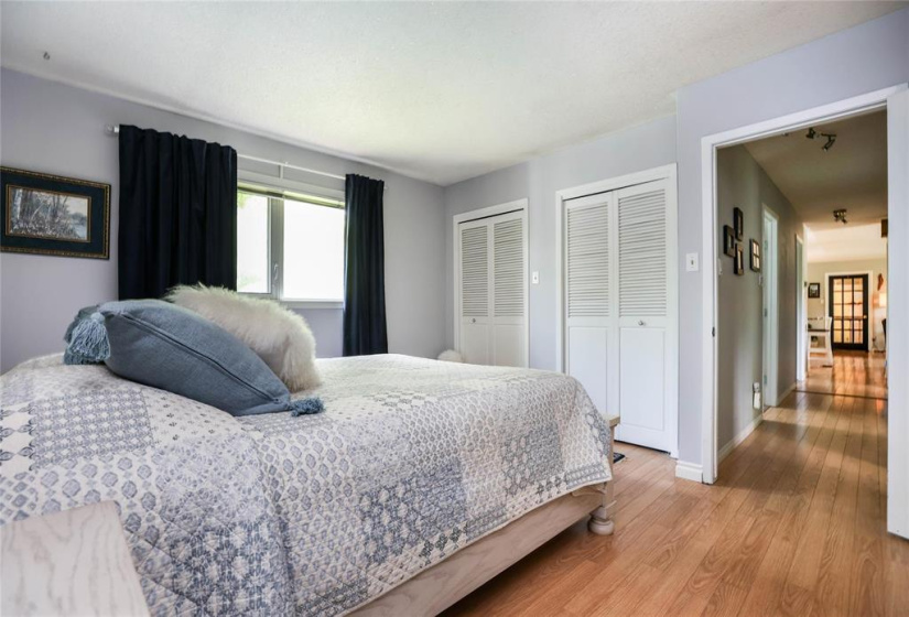 17 KIMBERLY, 4 Bedrooms Bedrooms, 10 Rooms Rooms,2 BathroomsBathrooms,Residential,For Sale,KIMBERLY