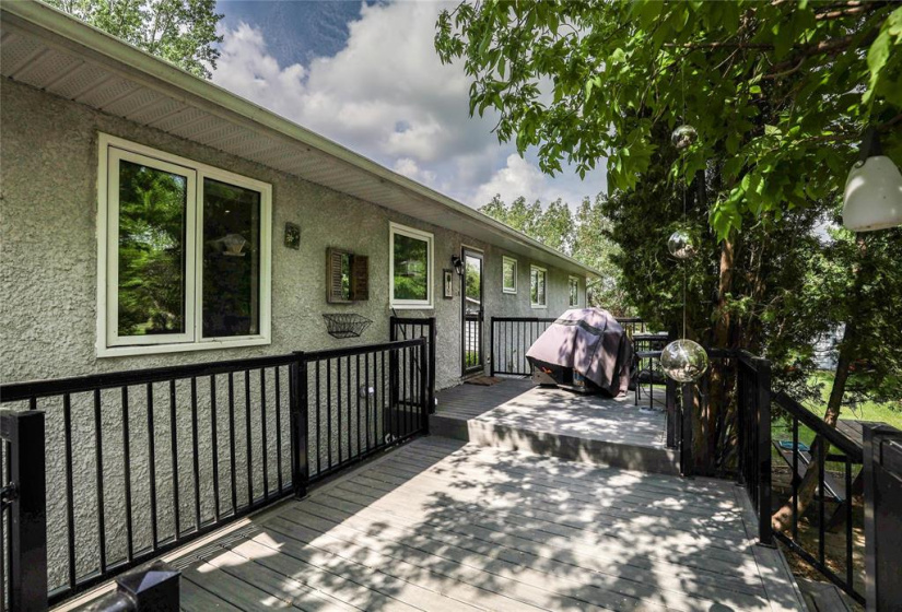 17 KIMBERLY, 4 Bedrooms Bedrooms, 10 Rooms Rooms,2 BathroomsBathrooms,Residential,For Sale,KIMBERLY