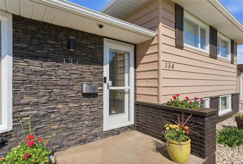 134 Clearwater, 4 Bedrooms Bedrooms, 14 Rooms Rooms,2 BathroomsBathrooms,Residential,For Sale,Clearwater