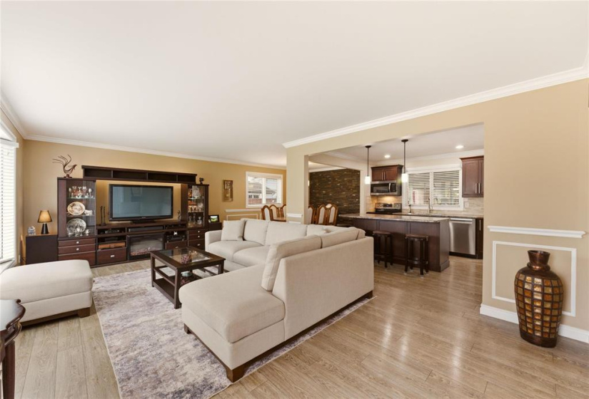134 Clearwater, 4 Bedrooms Bedrooms, 14 Rooms Rooms,2 BathroomsBathrooms,Residential,For Sale,Clearwater
