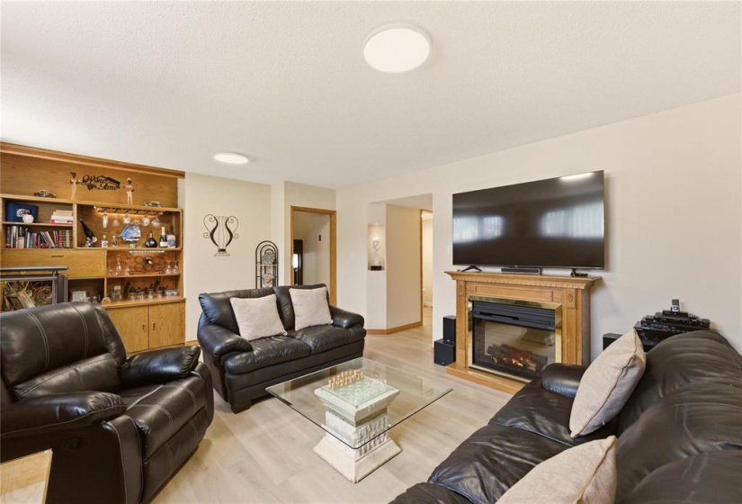 134 Clearwater, 4 Bedrooms Bedrooms, 14 Rooms Rooms,2 BathroomsBathrooms,Residential,For Sale,Clearwater