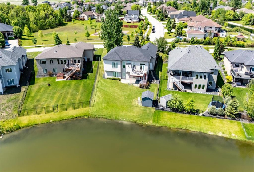 236 Holly, 3 Bedrooms Bedrooms, 12 Rooms Rooms,3 BathroomsBathrooms,Residential,For Sale,Holly