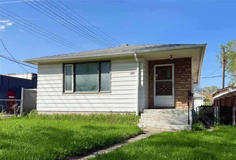 191 Belmont, 2 Bedrooms Bedrooms, 6 Rooms Rooms,1 BathroomBathrooms,Residential,For Sale,Belmont