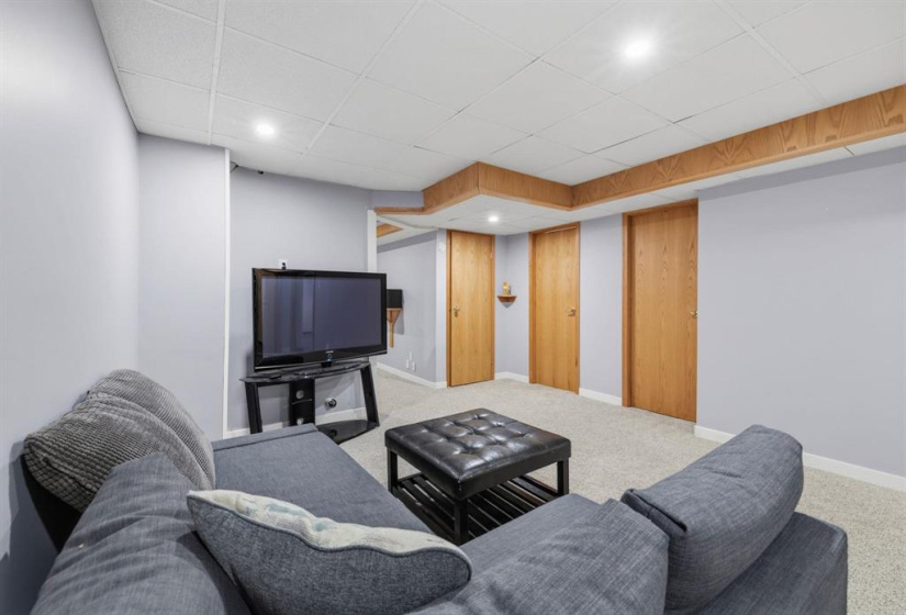 2079 Henderson, 3 Bedrooms Bedrooms, 13 Rooms Rooms,3 BathroomsBathrooms,Condominium,For Sale,Henderson