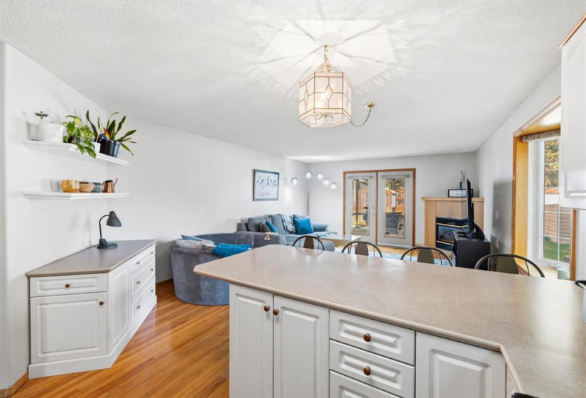 2079 Henderson, 3 Bedrooms Bedrooms, 13 Rooms Rooms,3 BathroomsBathrooms,Condominium,For Sale,Henderson