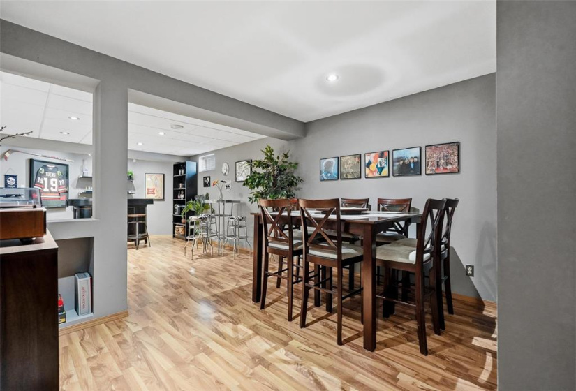 203 Hallfield, 4 Bedrooms Bedrooms, 13 Rooms Rooms,3 BathroomsBathrooms,Residential,For Sale,Hallfield