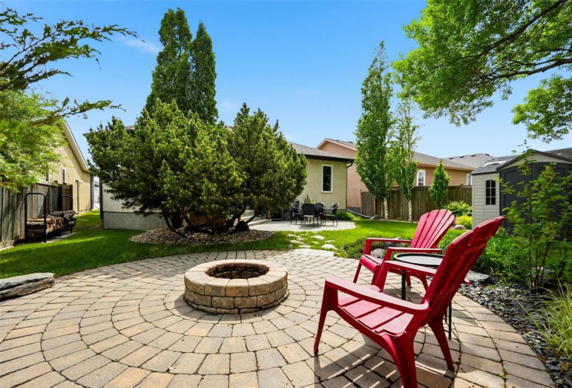 203 Hallfield, 4 Bedrooms Bedrooms, 13 Rooms Rooms,3 BathroomsBathrooms,Residential,For Sale,Hallfield