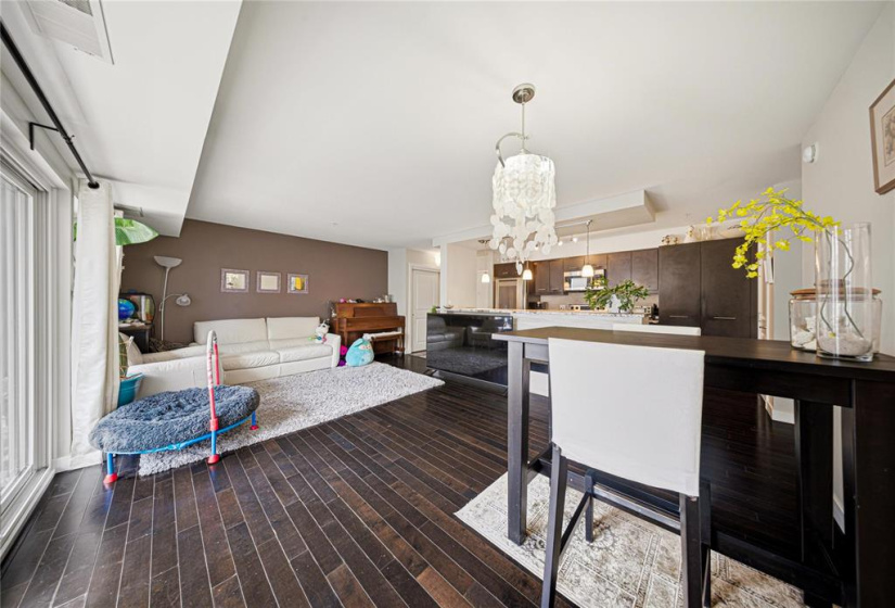 10 Linden Ridge, 2 Bedrooms Bedrooms, 8 Rooms Rooms,1 BathroomBathrooms,Condominium,For Sale,Linden Ridge