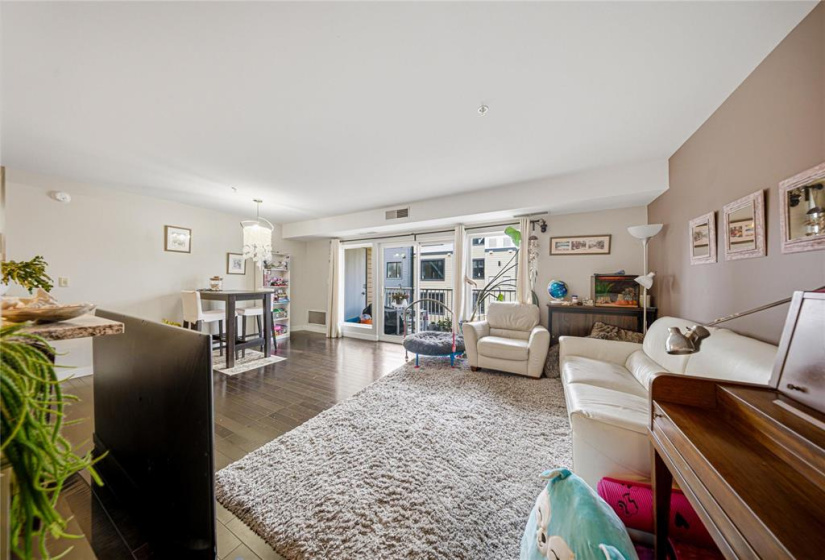 10 Linden Ridge, 2 Bedrooms Bedrooms, 8 Rooms Rooms,1 BathroomBathrooms,Condominium,For Sale,Linden Ridge