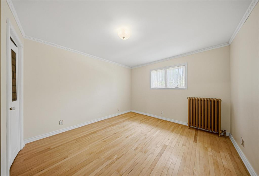 186 Claremont, 4 Bedrooms Bedrooms, 11 Rooms Rooms,1 BathroomBathrooms,Residential,For Sale,Claremont