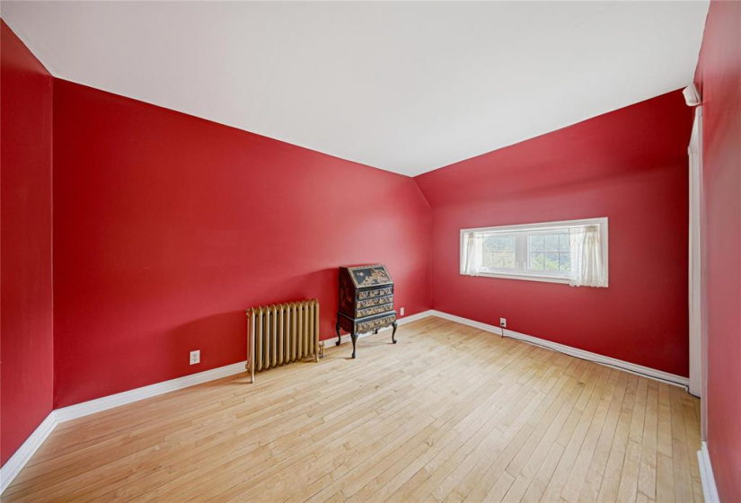 186 Claremont, 4 Bedrooms Bedrooms, 11 Rooms Rooms,1 BathroomBathrooms,Residential,For Sale,Claremont
