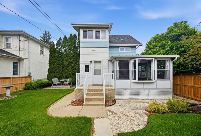 186 Claremont, 4 Bedrooms Bedrooms, 11 Rooms Rooms,1 BathroomBathrooms,Residential,For Sale,Claremont