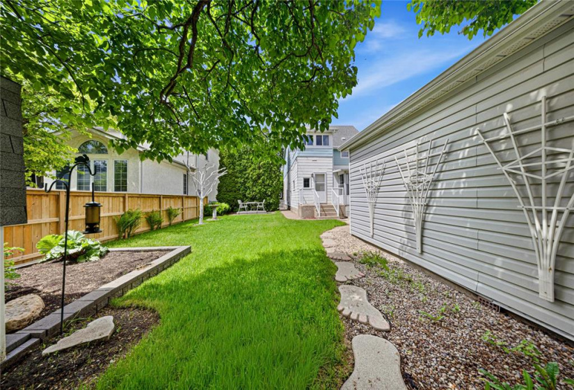186 Claremont, 4 Bedrooms Bedrooms, 11 Rooms Rooms,1 BathroomBathrooms,Residential,For Sale,Claremont