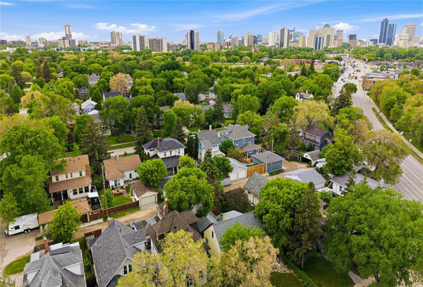 186 Claremont, 4 Bedrooms Bedrooms, 11 Rooms Rooms,1 BathroomBathrooms,Residential,For Sale,Claremont