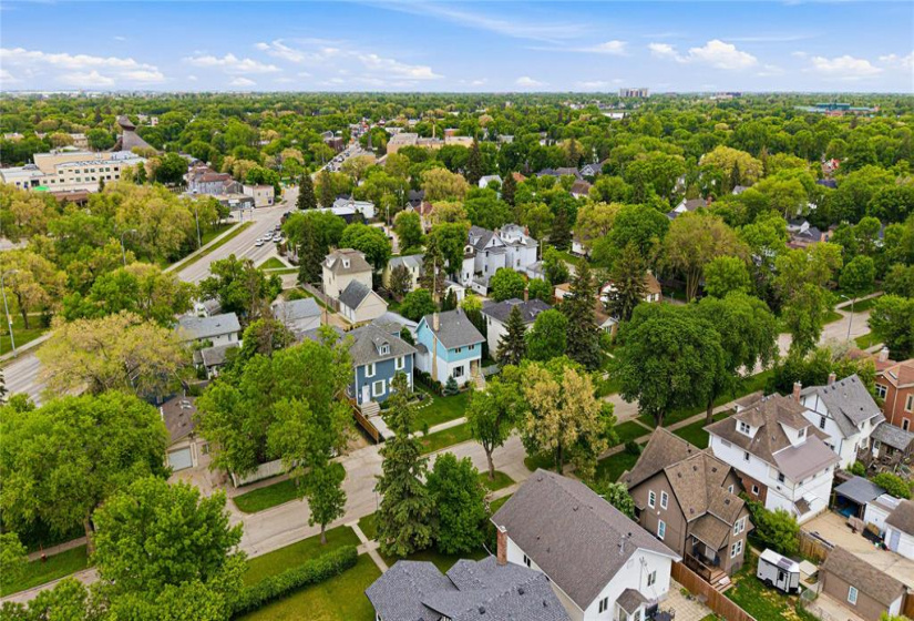 186 Claremont, 4 Bedrooms Bedrooms, 11 Rooms Rooms,1 BathroomBathrooms,Residential,For Sale,Claremont