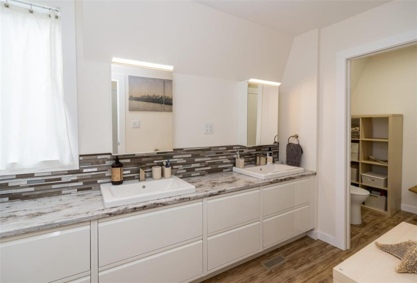 506 Rosedale, 5 Bedrooms Bedrooms, 12 Rooms Rooms,1 BathroomBathrooms,Residential,For Sale,Rosedale