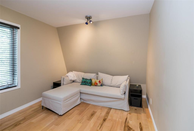 506 Rosedale, 5 Bedrooms Bedrooms, 12 Rooms Rooms,1 BathroomBathrooms,Residential,For Sale,Rosedale