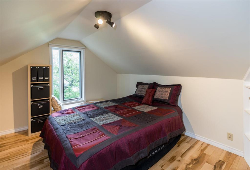 506 Rosedale, 5 Bedrooms Bedrooms, 12 Rooms Rooms,1 BathroomBathrooms,Residential,For Sale,Rosedale