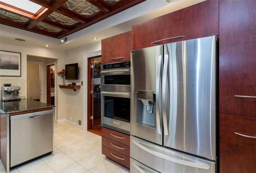 506 Rosedale, 5 Bedrooms Bedrooms, 12 Rooms Rooms,1 BathroomBathrooms,Residential,For Sale,Rosedale