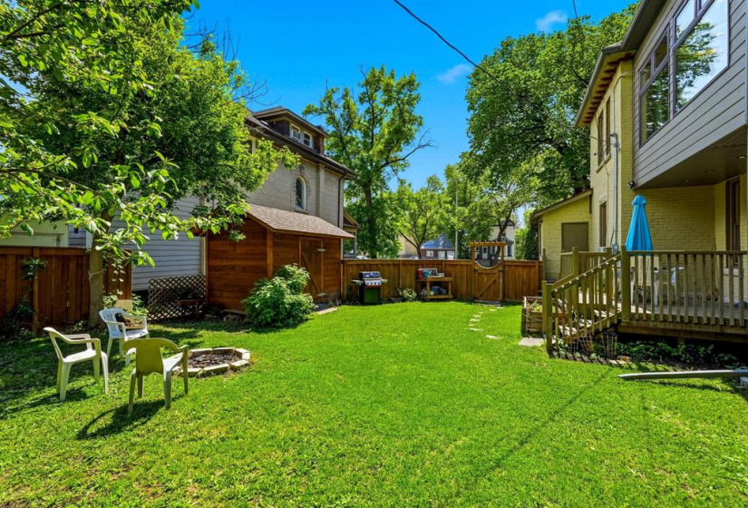 397 Burrows, 4 Bedrooms Bedrooms, 13 Rooms Rooms,2 BathroomsBathrooms,Residential,For Sale,Burrows