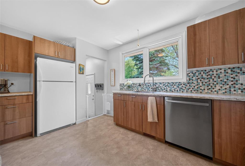 4 Bernier, 3 Bedrooms Bedrooms, 8 Rooms Rooms,1 BathroomBathrooms,Residential,For Sale,Bernier