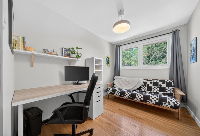 4 Bernier, 3 Bedrooms Bedrooms, 8 Rooms Rooms,1 BathroomBathrooms,Residential,For Sale,Bernier