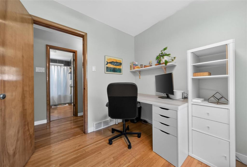 4 Bernier, 3 Bedrooms Bedrooms, 8 Rooms Rooms,1 BathroomBathrooms,Residential,For Sale,Bernier