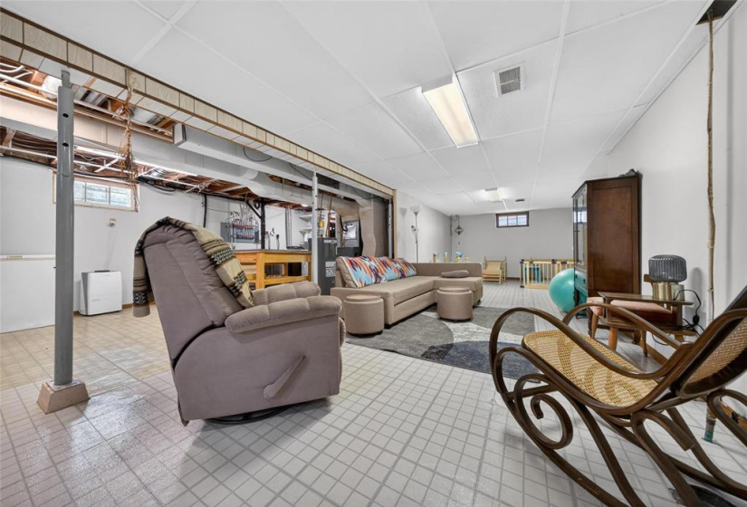 4 Bernier, 3 Bedrooms Bedrooms, 8 Rooms Rooms,1 BathroomBathrooms,Residential,For Sale,Bernier