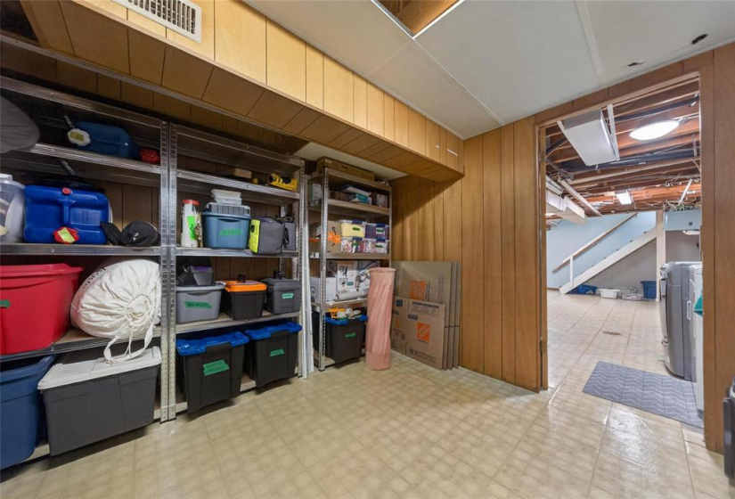 4 Bernier, 3 Bedrooms Bedrooms, 8 Rooms Rooms,1 BathroomBathrooms,Residential,For Sale,Bernier