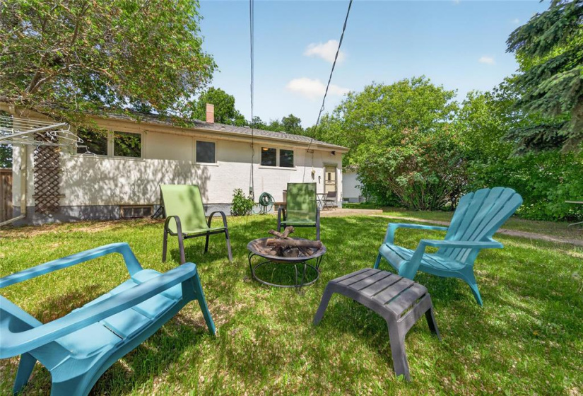 4 Bernier, 3 Bedrooms Bedrooms, 8 Rooms Rooms,1 BathroomBathrooms,Residential,For Sale,Bernier