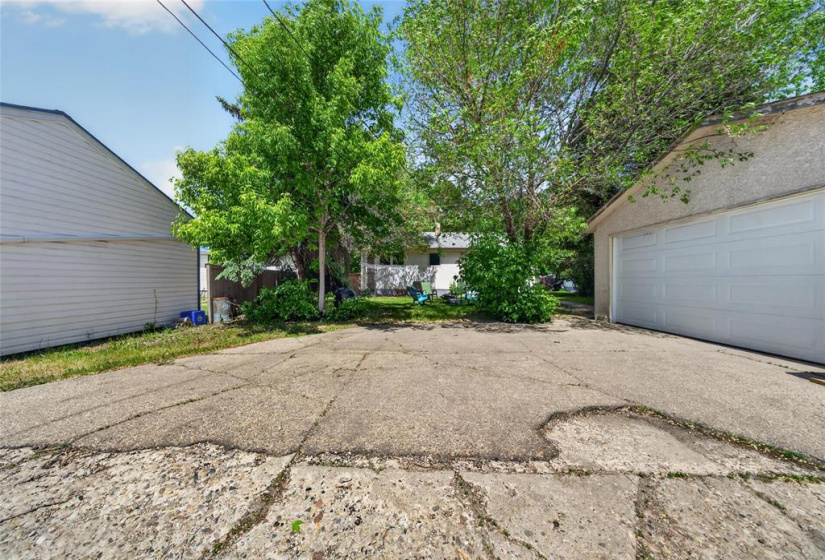 4 Bernier, 3 Bedrooms Bedrooms, 8 Rooms Rooms,1 BathroomBathrooms,Residential,For Sale,Bernier