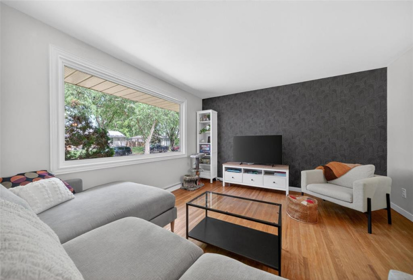 4 Bernier, 3 Bedrooms Bedrooms, 8 Rooms Rooms,1 BathroomBathrooms,Residential,For Sale,Bernier