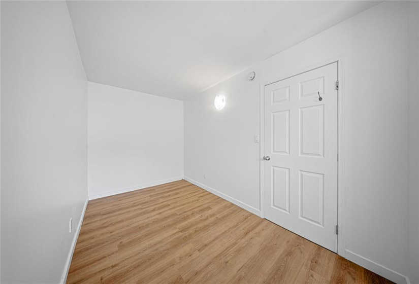 265 Marjorie, 2 Bedrooms Bedrooms, 6 Rooms Rooms,1 BathroomBathrooms,Residential,For Sale,Marjorie