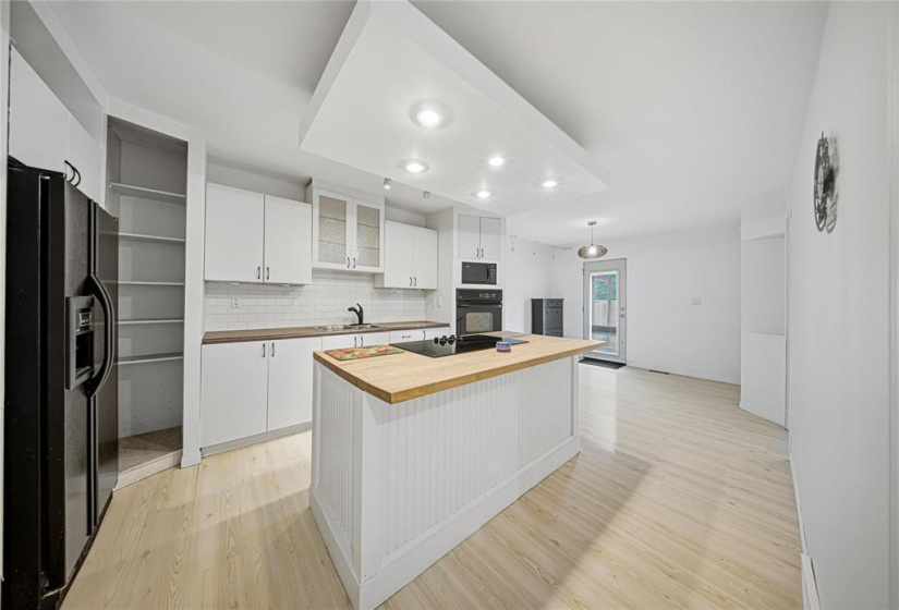 265 Marjorie, 2 Bedrooms Bedrooms, 6 Rooms Rooms,1 BathroomBathrooms,Residential,For Sale,Marjorie