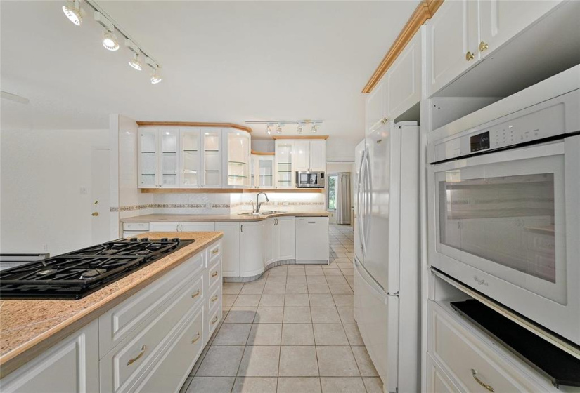 6 Connor, 4 Bedrooms Bedrooms, 16 Rooms Rooms,3 BathroomsBathrooms,Residential,For Sale,Connor